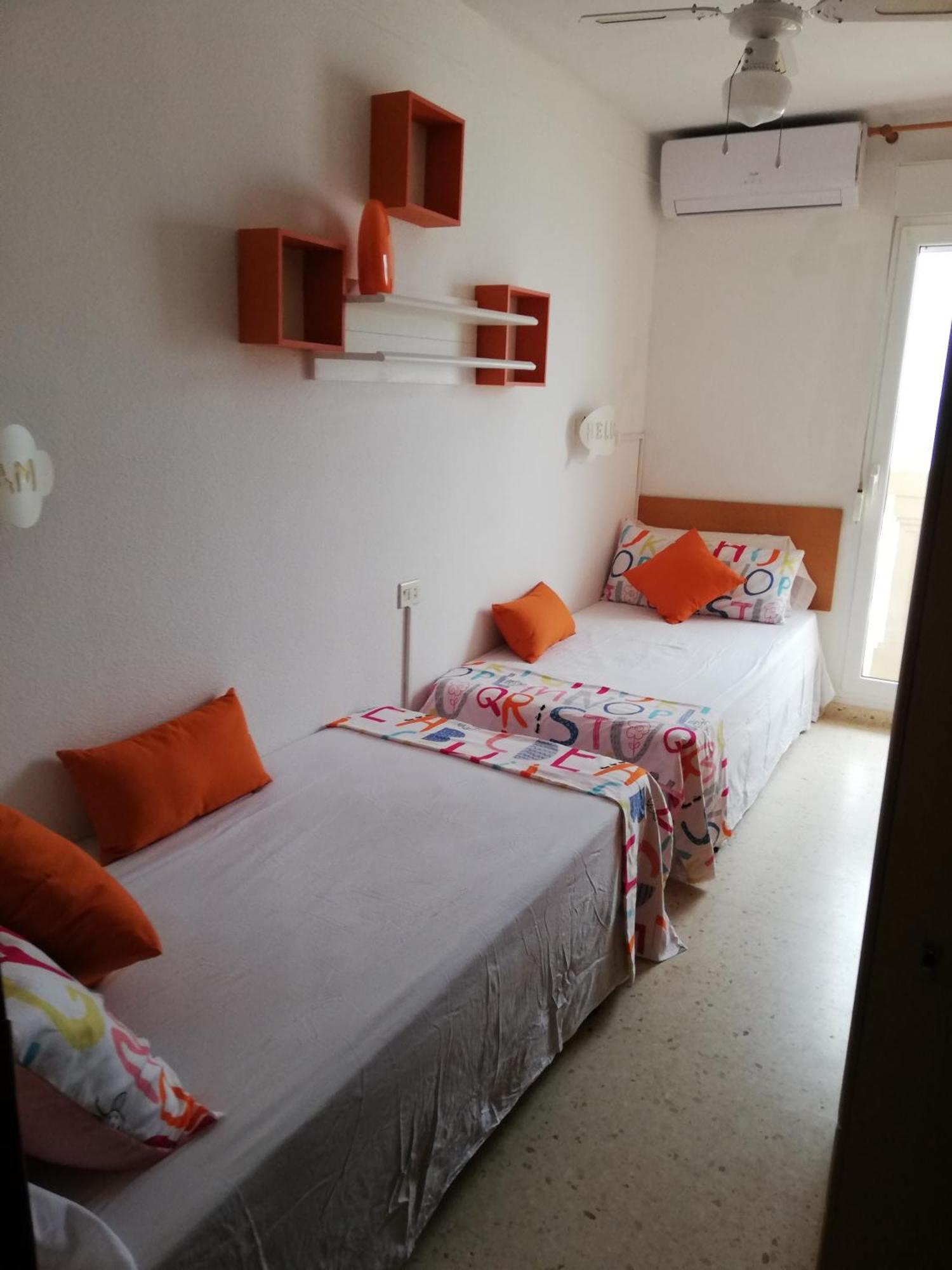 Apartamento Ideally Located On Port Saplaya